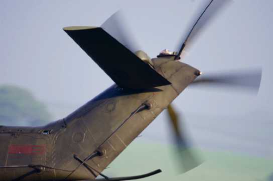 26 January 2022 - 13-08-33
An extraordinary low and close flyby from RAF Puma helicopter XW213.
So close you can count the rivets.
----------------
RAF Puma helicopter XW213.